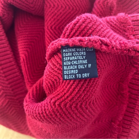 90s VTG Ralph Lauren Chaps Men’s Sweater Hand Framed Cotton Logo Red Christmas - Picture 7 of 7